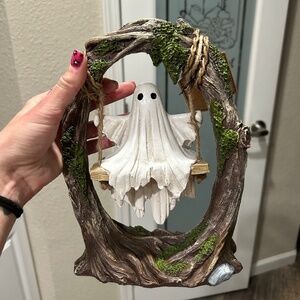 Ghost on swing